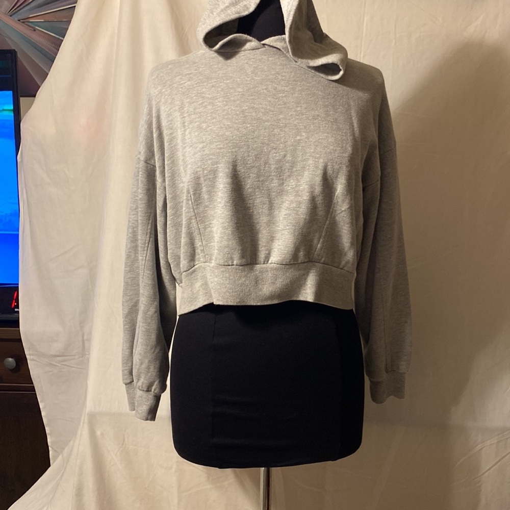IRIS GIRLS HOODIE SIZE L